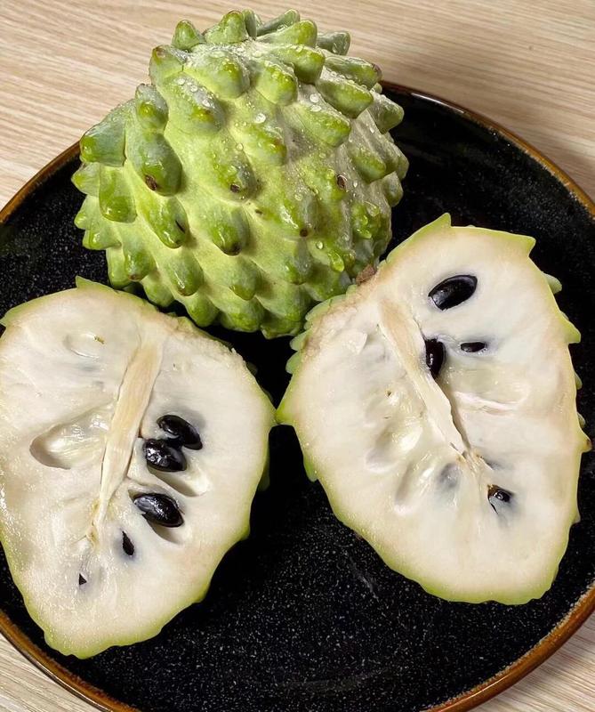 Sugar Apple Seeds - 50 Pcs